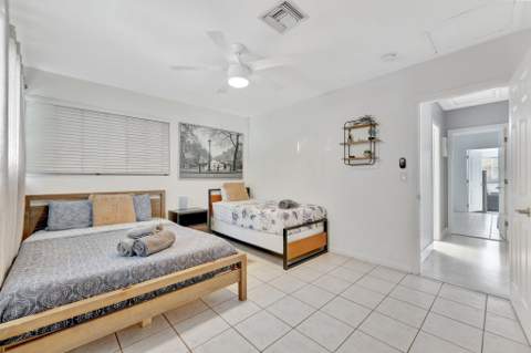 1246 Johnson Street, Hollywood FL - photo 21 of 43