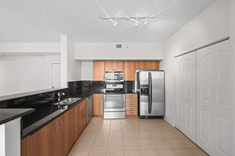 255 NE 3rd Avenue #Unit 2-407, Delray Beach FL - photo 12 of 31