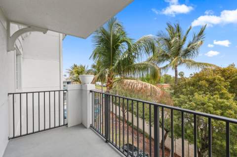 255 NE 3rd Avenue #Unit 2-407, Delray Beach FL - photo 16 of 31