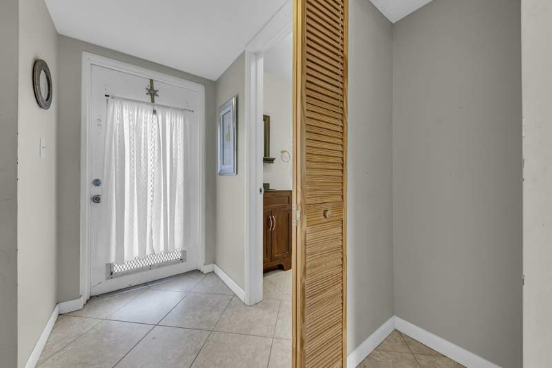 1 bedroom Condominium at 9401 Sunrise Lakes Boulevard #311, Sunrise Lakes 118 Condo, Sunrise — photo 3