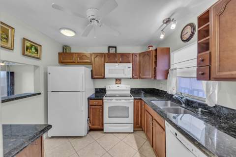 9401 Sunrise Lakes Boulevard #311, Sunrise FL - photo 14 of 44