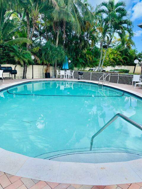 2426 SE 17th Street #307a, Fort Lauderdale FL - photo 14 of 16