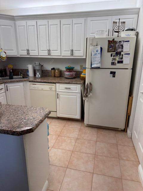 440 Pine Glen Lane #B-1, Greenacres FL - photo 7 of 27