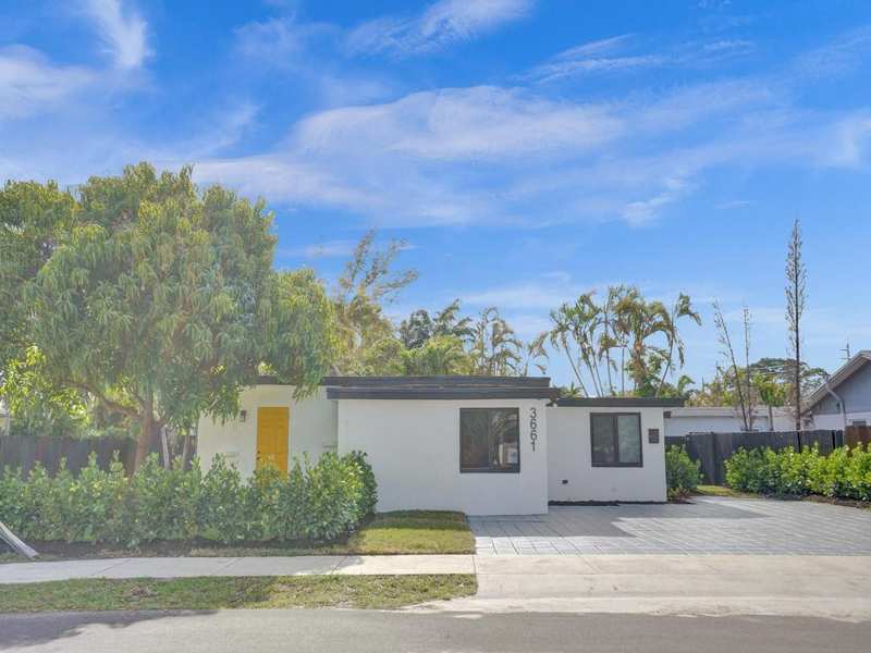 4 bedroom Single Family Residence at 3661 NE 8th Avenue, Oakland Park Second Add, Oakland Park — photo 1