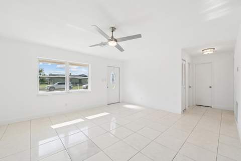 8107 NW 96th Avenue, Tamarac FL - photo 6 of 23