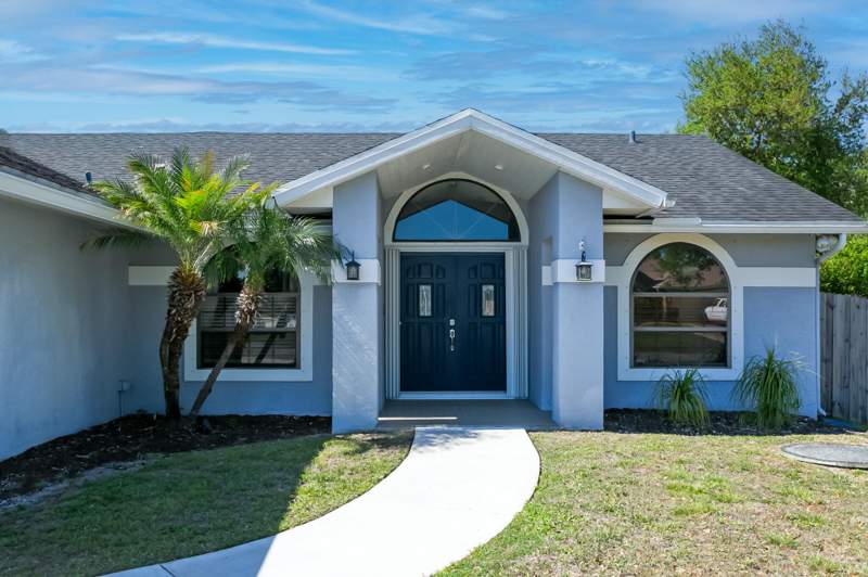 3 bedroom Single Family Residence at 471 SE Ron Rico Terrace, Port St Lucie Section 13, Port St. Lucie — photo 5