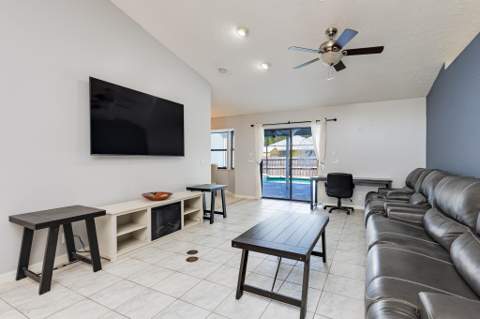 471 SE Ron Rico Terrace, Port St. Lucie FL - photo 7 of 32