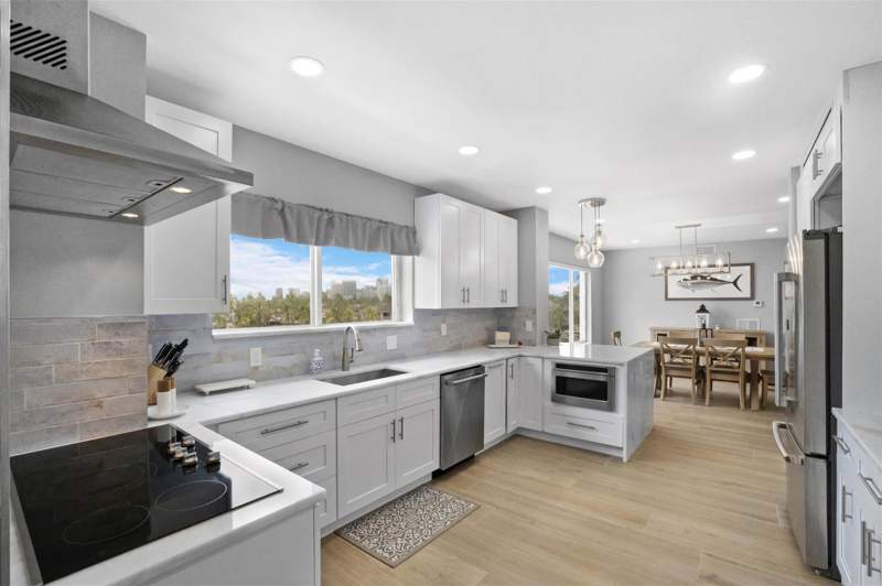 3 bedroom Condominium at 333 Sunset Drive #208, Four Seasons Condo, Fort Lauderdale — photo 2