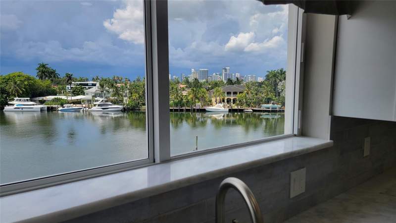 3 bedroom Condominium at 333 Sunset Drive #208, Four Seasons Condo, Fort Lauderdale — photo 3