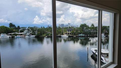 333 Sunset Drive #208, Fort Lauderdale FL - photo 10 of 59
