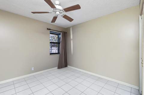 471 SE Ron Rico Terrace, Port St. Lucie FL - photo 22 of 32