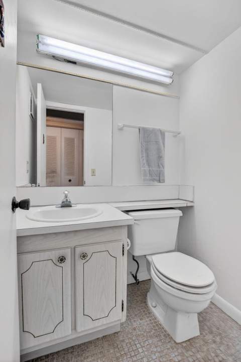 4038 Durham B, Deerfield Beach FL - photo 12 of 91
