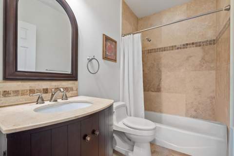 218 N Palmway, Lake Worth Beach FL - photo 23 of 40
