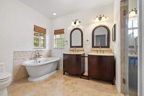 218 N Palmway, Lake Worth Beach FL - photo 20 of 40