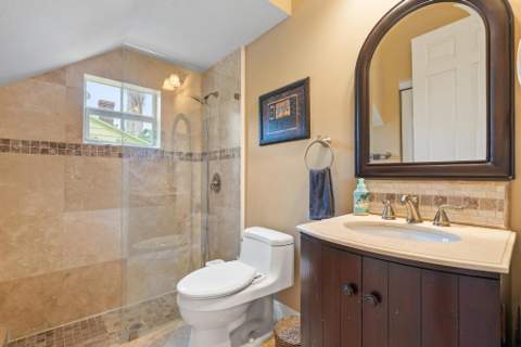 218 N Palmway, Lake Worth Beach FL - photo 13 of 40