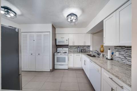 7301 NW 1st Street #402, Margate FL - photo 6 of 49