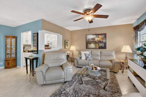 2010 N Farnham, Deerfield Beach FL - photo 10 of 83