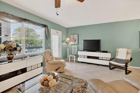 2010 N Farnham, Deerfield Beach FL - photo 13 of 83