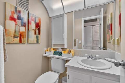 2010 N Farnham, Deerfield Beach FL - photo 19 of 83