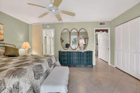 2010 N Farnham, Deerfield Beach FL - photo 6 of 83