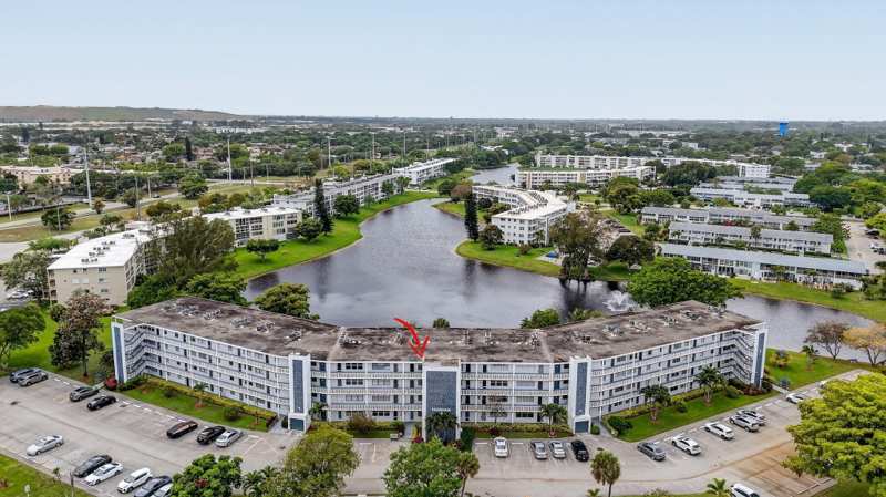1 bedroom Condominium at 2010 N Farnham, Farnham N Condo, Deerfield Beach — photo 1