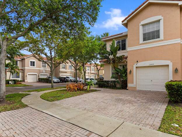 4 bedroom Townhouse at 12444 SW 42nd Street, Silver Falls Pod, Miramar — photo 3