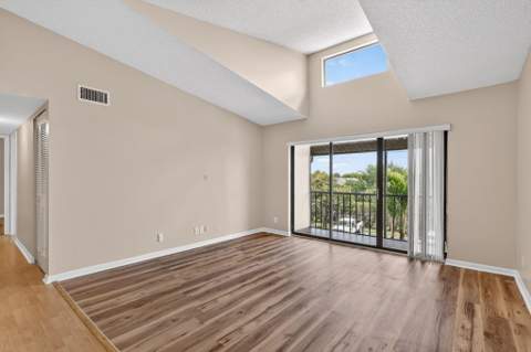 624 Sea Pine Way #B3, Greenacres FL - photo 10 of 50