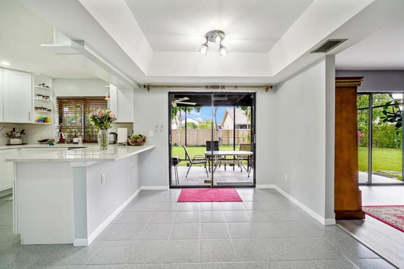 4 bedroom Single Family Residence at 6840 W Wedgewood Avenue, Crossbow, Davie — photo 5