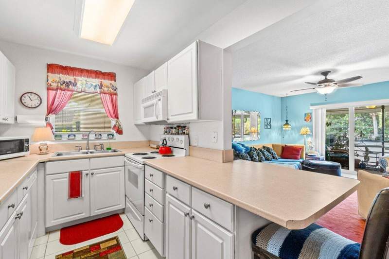 2 bedroom Condominium at 1124 NW 13th Street #204a, Boca Linda West, Boca Raton — photo 3