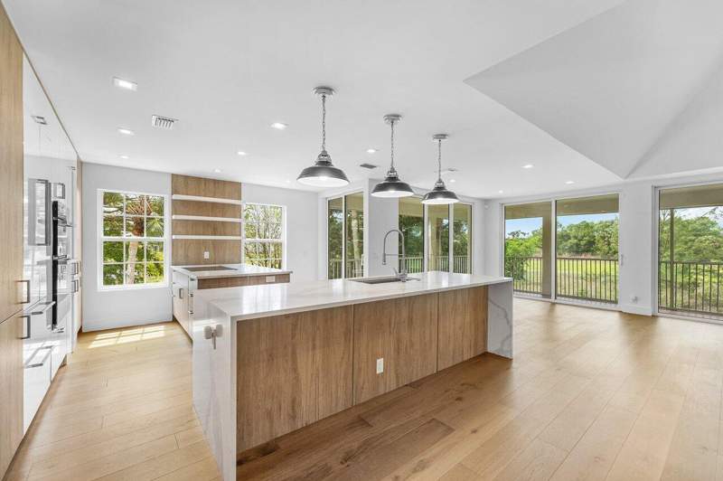 4 bedroom Condominium at 11847 Pebblewood Drive, First Fairway Condo, Wellington — photo 4