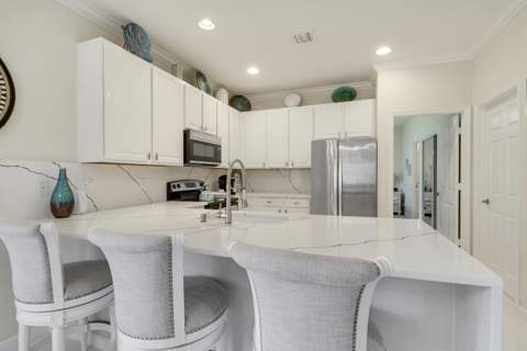 10118 SW Canossa Way, Port St. Lucie FL - photo 9 of 72