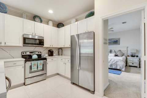 10118 SW Canossa Way, Port St. Lucie FL - photo 12 of 72