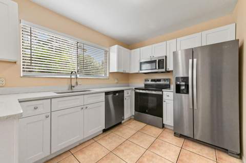 2441 SE University Terrace, Port St. Lucie FL - photo 7 of 22