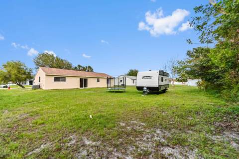 2441 SE University Terrace, Port St. Lucie FL - photo 16 of 22