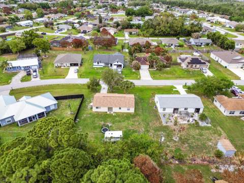 2441 SE University Terrace, Port St. Lucie FL - photo 18 of 22