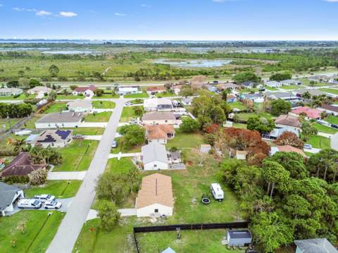 2441 SE University Terrace, Port St. Lucie FL - photo 20 of 22