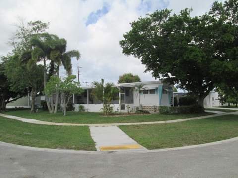 4261 Meadow View Drive, Boynton Beach FL - photo 6 of 40