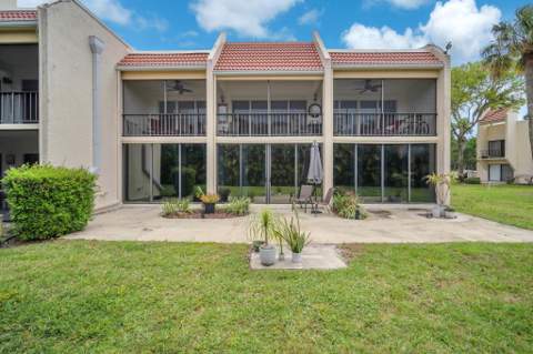 1823 Presidential Way #E101, West Palm Beach FL - photo 8 of 41