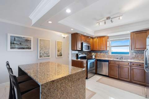 1160 Hillsboro Mile Hillsboro Mile #904, Hillsboro Beach FL - photo 15 of 45
