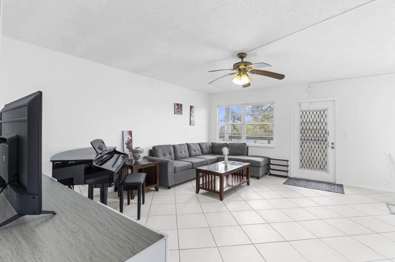 2 bedroom Condominium at 3028 Harwood D, Century Village, Deerfield Beach — photo 3