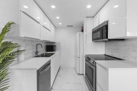 3028 Harwood D, Deerfield Beach FL - photo 11 of 32
