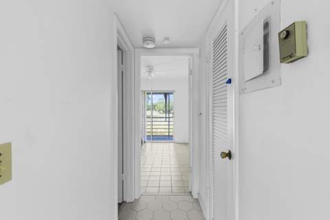 72 Ashby B, Deerfield Beach FL - photo 14 of 36