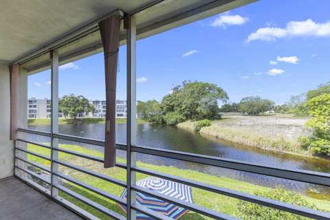 72 Ashby B, Deerfield Beach FL - photo 21 of 36