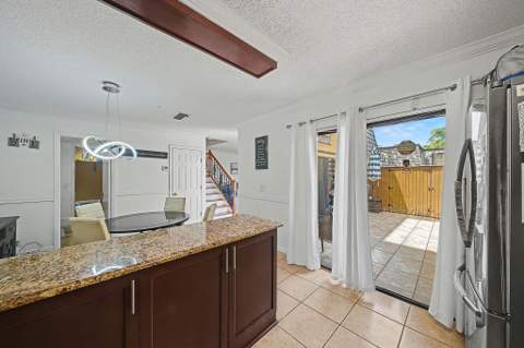 149 Lake Arbor Drive, Palm Springs FL - photo 9 of 37