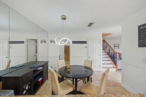 149 Lake Arbor Drive, Palm Springs FL - photo 10 of 37