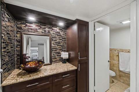 149 Lake Arbor Drive, Palm Springs FL - photo 20 of 37