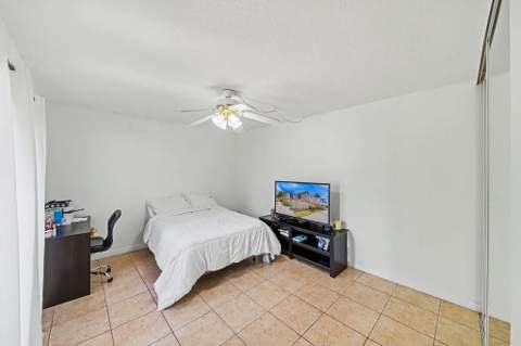 149 Lake Arbor Drive, Palm Springs FL - photo 24 of 37