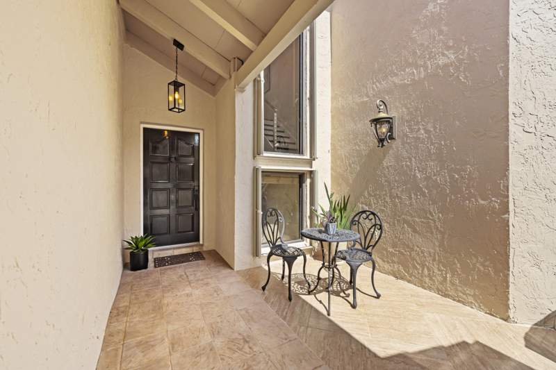 2 bedroom Townhouse at 819 Windermere Way, PGA National, Palm Beach Gardens — photo 4