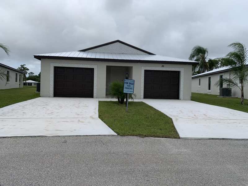 3 bedroom Single Family Residence at 41 La Villa Way, Spanish Lakes Country Club Village, Fort Pierce — photo 1