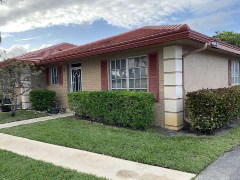 1473 SW 27Th Avenue #1E, home for sale on SW 27Th Avenue